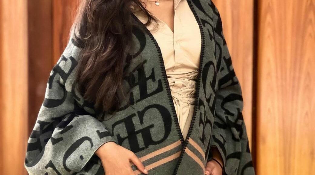 Actress Shivani Rajashekar (1)